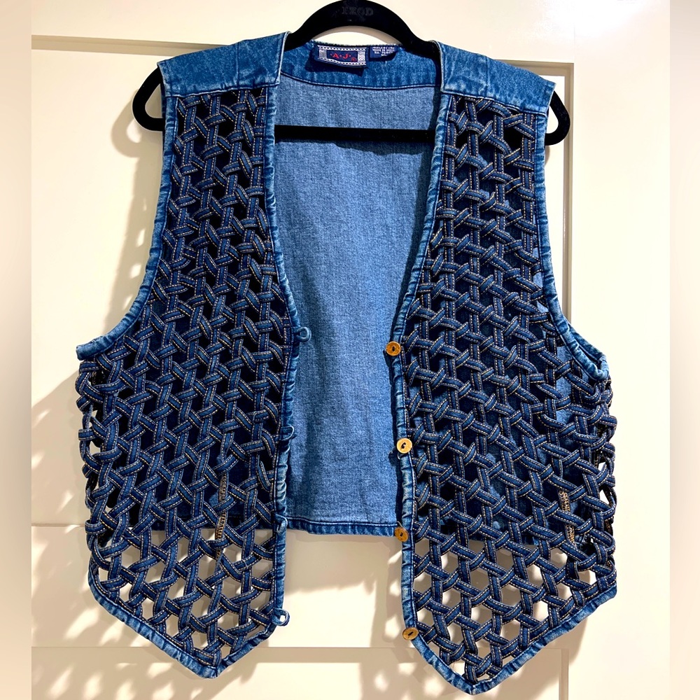 Jean Vest